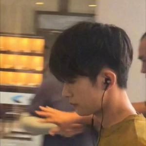 国产免费野战视频
